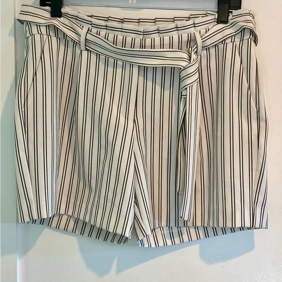 Naf Naf Striped Tie Waist Shorts EU 40 US 8 Nautical Preppy - Picture 3 of 10